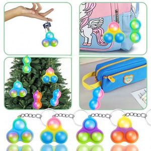 Juguete Antiestrés Personalizado - Nuevos Llaveros de Silicona con Burbujas para Dedos, Llaveros Educativos y para Aliviar el Estrés, Mini Juguetes - Product Image 4