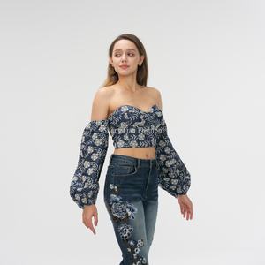 Vaqueros acampanados de mujer de cintura media de alta calidad con bordado floral, pantalones casuales de mezclilla para verano con botones - Product Image 6