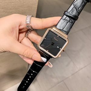 2025 nouvelle montre carrée pour femmes design rétro et simple montre-bracelet en cuir élégant - Product Image 2
