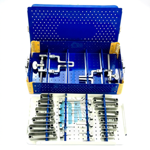 Juego de 38 Piezas de Alta Calidad OMI, Retractor Lumbar de Microdiscectomía McCulloch de Acero Inoxidable y Aluminio, Instrumentos Manuales para Cirugía de Columna Vertebral - Product Image 1