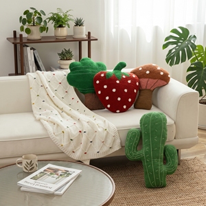 Cuscini Decorativi Imbottiti all'Ingrosso, Cuscini a Forma di Cartone Animato, Cuscini per Divano a Forma di Pianta, Cuscini Decorativi a Forma di Fragola all'Ingrosso - Product Image 5