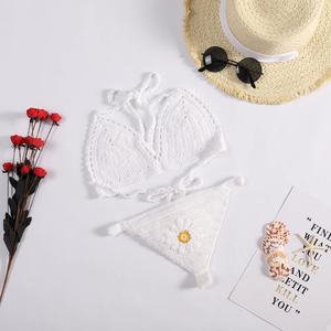 Ensemble de bikini en crochet floral rétro fait main pour femmes, maillot de bain 2 pièces personnalisé, vêtements de plage sexy, tricot à la main - Product Image 2