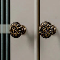 Poignées vintage françaises en laiton massif, motif marguerite, petites poignées de porte de placard, boutons de tiroir pour chambre à coucher, cuisine, meubles, boutons en bronze