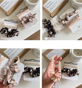 Diadema Vintage con Estampado de Leopardo y Encaje, Banda para el Cabello con Perlas y Goma Elástica, Accesorio Minimalista para el Cabello - Product Image 6