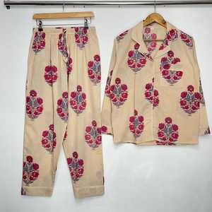 Pantalon de pyjama en coton imprimé floral pour femme, taille mi-haute élastique, longueur cheville, vêtement d'intérieur en tissu doux tissé, idéal pour l'été - Product Image 1