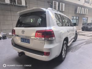 Toyota Land Cruiser (Importato) Modello 2018, Land Cruiser 4.0L GX-R, Cerchi in Alluminio, Senza Tettuccio Apribile, Edizione <span class=keywords><strong>di</strong></span> Alta Gamma (Medio Oriente) - Product Image 3