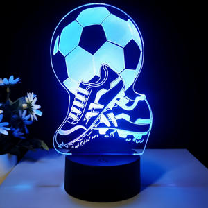 Lampe d'ambiance de football, veilleuse 3D étoile, contrôle tactile, cadeau créatif pour garçons et collègues, lampe de table en acrylique en forme de ballon de football - Product Image 1