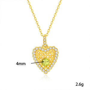 Collier Pendentif Cœur Tressé avec 9 Cristaux Délicats, en Argent Sterling 925 Plaqué Or, Bijoux en Pierre Naturelle - Product Image 6