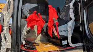 Excavatrice sur chenilles Sany 235H d'occasion, puissante et performante, à prix abordable, en stock, livraison rapide. - Product Image 6