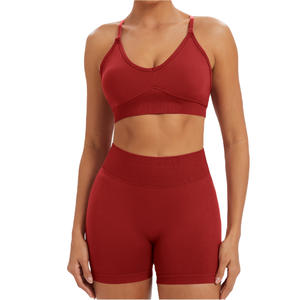 Ensemble de vêtements de performance flexibles pour femmes, comprenant un haut de soutien confortable et un bas de sport taille haute pour un style de vie actif - Product Image 1