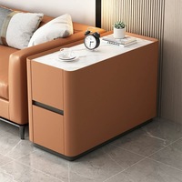Meuble d'appoint en bois massif avec rangement, design moderne et minimaliste pour salon d'appartement