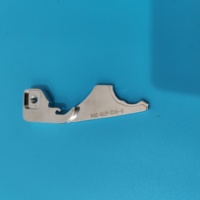 Hochwertige GY-0902479206 0902479204 Edelstahl-Flaschenklammern Vorformungs-Entfernungsroboter Flaschenklammern KRONES Kompatible Teile