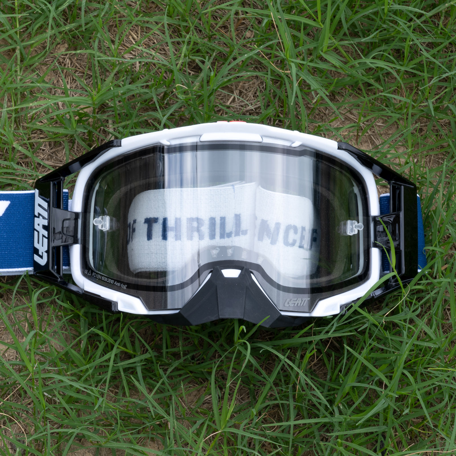 Black White Frame / Clear Lens