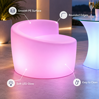 Ensemble table et chaises lumineuses LED incurvées, résistantes à l'eau, pour événements festifs et salons extérieurs