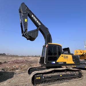 Pelleteuse Volvo 240 à basse consommation d'occasion sur chenilles Volvo EC240 pelleteuses d'occasion d'origine à basse heure de travail - Product Image 1