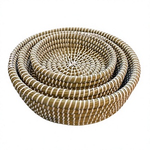 Panier en jonc de mer tressé à la main avec poignées, panier de rangement naturel tissé, plateau organisateur rustique pour la décoration intérieure - Product Image 3