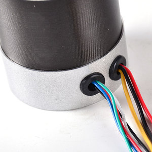 Réducteur harmonique personnalisé avec <span class=keywords><strong>moteur</strong></span> BLDC 6 volts 12 volts 24 volts 36 volts 30 watts 60 watts 100 watts 150 watts <span class=keywords><strong>Moteur</strong></span> BLDC perpétuel - Product Image 3