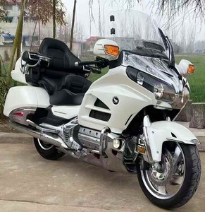 Honda Gold Wing 1800cc <span class=keywords><strong>Moto</strong></span> Touring per Lunghi Viaggi, Ideale per Coppie e Piloti Esperti, con Guida Fluida - Product Image 4