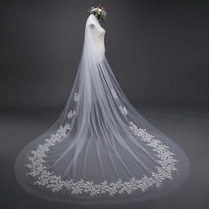 <span class=keywords><strong>Velo</strong></span> <span class=keywords><strong>da</strong></span> <span class=keywords><strong>Sposa</strong></span> con Applicazioni Floreali in Tulle, Lungo Strato Singolo Avorio con Fiori - Product Image 2