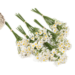Ramos de margaritas artificiales Kch, flores de seda blancas para decoración del hogar, adorno de mesa para sala de estar, estilo europeo - Product Image 4