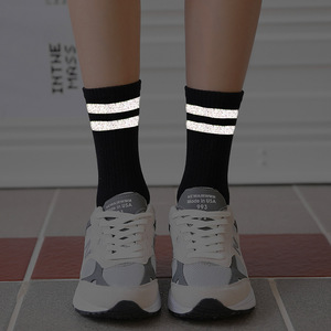 Sáng Sáng Nén Ánh Sáng Ban Đêm Tùy Chỉnh Phản Quang Đường Phố Vớ Thể Thao Phát Sáng Trong Bóng Tối Vớ Cho Đêm An Toàn Đi Xe Đạp Vớ - Product Image 3