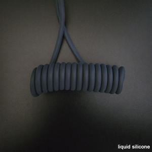 Câbles USB A vers Type C à ressort télescopique extensible à haute élasticité - Product Image 4