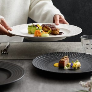 Assiettes et plats de service en céramique blanche mate et noire pour la <span class=keywords><strong>cuisine</strong></span>, les mariages, les restaurants, les dîners, les dîners d'appoint, les hôtels - Product Image 3