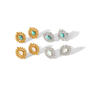 ต่างหูสไตล์ยุโรปอเมริกันย้อนยุคสีเทอร์ควอยซ์สำหรับผู้หญิง สแตนเลสสตีลชุบทอง 18k รูปทรงดอกไม้ ดีไซน์เรขาคณิต - Product Image 3