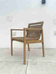 Ensemble <span class=keywords><strong>table</strong></span> et chaises <span class=keywords><strong>de</strong></span> salle <span class=keywords><strong>à</strong></span> <span class=keywords><strong>manger</strong></span> en bois massif moderne pour <span class=keywords><strong>salon</strong></span>, <span class=keywords><strong>jardin</strong></span>, hôtel, restaurant, design <span class=keywords><strong>de</strong></span> mobilier - Product Image 3