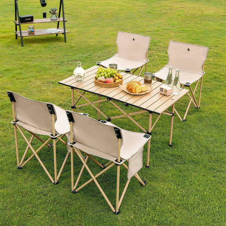1 table and 4 chairs