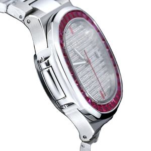 Montre mécanique automatique de luxe pour homme, boîtier en forme de coussin, bracelet en acier inoxydable, lunette sertie de pierres rouges, cadran entièrement serti de diamants, cadran lumineux - Product Image 3