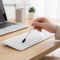 Brosse de nettoyage ultra-fine pour écouteurs, gadgets de nettoyage pour cuisine et salon, nettoyeur de fentes pour appareils électroniques et décorations d'étagères