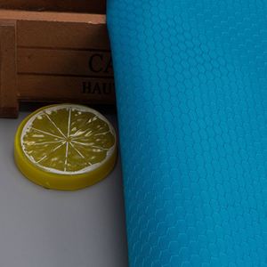 Tela de brocado de poliéster Oxford 420 con diseño de panal de abeja hexagonal y diamante pequeño, impermeable, accesorios de PU. - Product Image 3