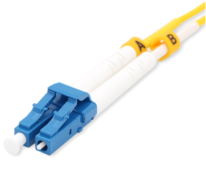 Cable de Comunicación de Fibra Óptica de Alto Rendimiento SC/UPC-LC/UPC LSZH SM DX 2.0 mm G652D/G657A1/G657A2 <span class=keywords><strong>TTI</strong></span> de 2 Conductores - Product Image 4