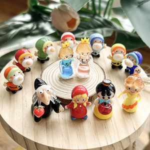 Décorations de bureau créatives <span class=keywords><strong>et</strong></span> exquises, ornements en verre, <span class=keywords><strong>Blanche</strong></span>-<span class=keywords><strong>Neige</strong></span> <span class=keywords><strong>et</strong></span> <span class=keywords><strong>les</strong></span> <span class=keywords><strong>Sept</strong></span> <span class=keywords><strong>Nains</strong></span>, ornements de conte de fées mignons <span class=keywords><strong>et</strong></span> amusants - Product Image 1
