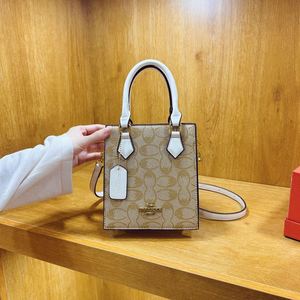 Bolso de Mano Cuadrado de Nuevo Estilo para Mujer, con Cierre de Cremallera Lujoso y duradero bolso de diseñador de PU antirrobo. Poliéster - Product Image 4