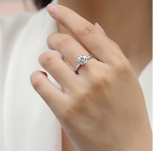 <span class=keywords><strong>Anello</strong></span> con diamanti in Moissanite di fidanzamento personalizzato gioielli 925 in argento Sterling GRA VVS <span class=keywords><strong>1</strong></span> <span class=keywords><strong>carato</strong></span> <span class=keywords><strong>solitario</strong></span> da donna <span class=keywords><strong>anello</strong></span> in Moissanite - Product Image 4