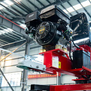 รถขุดแบบแมงมุมหมุนได้ 360 องศา ใช้สำหรับจับไม้ขุดดินในสถานที่ก่อสร้าง - รถขุดแบบแมงมุม SE-900 แบบมีล้อ - Product Image 4