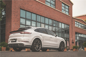 ชุดแต่งคาร์บอนไฟเบอร์ใหม่สำหรับรถ PORSCHE Cayenne ประกอบด้วยสปอยเลอร์หน้า สปอยเลอร์หลัง และกันชนรถ - Product Image 6