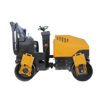 Rouleau vibratoire à double tambour Lander LDYL-2TON de 2 tonnes avec moteur et pompe, fourni par l'usine