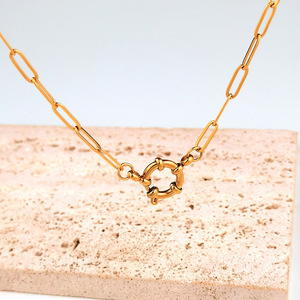 Cadena de Joyería DAICY de Yiwu, Joyería de Moda en Forma de Cruz, Oro y Plata, Acero Inoxidable Impermeable, Joyería para Mujer, Regalo, Joyería Fina - Product Image 4