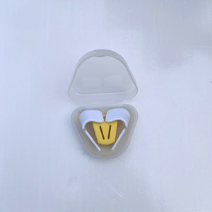 Attelles occlusales, supports dentaires, blocs de mastication, crochets, outils dentaires, instruments, matériaux et kits d'hygiène bucco-dentaire - Product Image 3