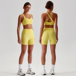 Aoyema Set Sportivo da Donna 2 Pezzi: Top Corto Sexy con Schiena Scoperta e Shorts a Vita Alta Modellanti - Product Image 1