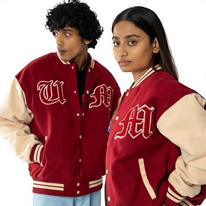 Chaqueta Universitaria Roja Unisex con Letra M Bordada en el Frente, Cuello Camisero, Manga Regular, Estilo Preppy, Ropa de Otoño - Product Image 1