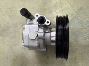 Pompa del Servosterzo Originale Usata 8K0145153F con Puleggia, Testata e Garantita per AUDI A5 2019-2013 - Product Image 3