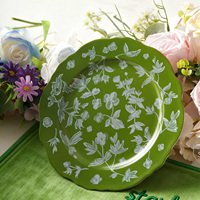Lot de vaisselle en porcelaine fine verte vintage à bord festonné et motif floral blanc, assiettes en céramique pour la maison, l'hôtel, les fêtes et les restaurants