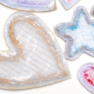 ミニピーチハート型刺繍スターパッチ衣服用コンピュータ刺繍環境にやさしい接着布装飾パッチ - Product Image 3