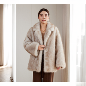 Manteau en fausse fourrure <span class=keywords><strong>beige</strong></span> de luxe pour femmes, col rabattu, chaud et moelleux, vêtement d'extérieur d'hiver élégant, veste épaisse - Product Image 4