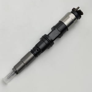 Inyector Common Rail RE543606 295050-0600, Boquilla de Inyección de Combustible Diésel RE543606 295050-0600 para John Deere 6090HT - Product Image 1