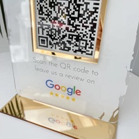 Panneau de médias sociaux avec l'icône dorée de Base Instagram Snapchat personnalisé acrylique plexiglas support de Table publicité d'affaires
